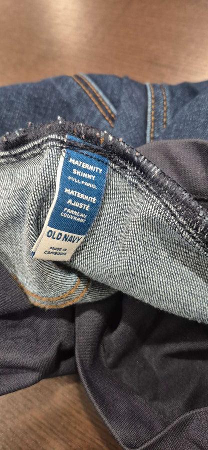 2 Pairs Old Navy Maternity Jeans, Size 4, EUC, Maternity S (4-6)