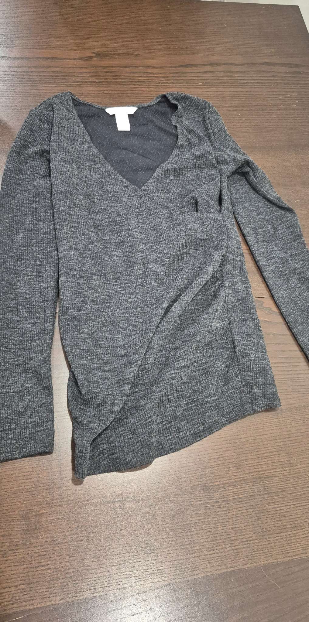 3 Maternity Long Sleeves, Size Small, EUC, Maternity S (4-6)