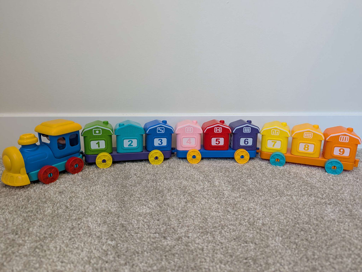 Counting train with finger puppets