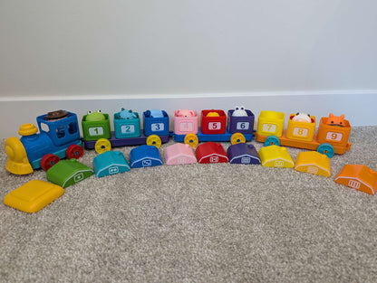 Counting train with finger puppets