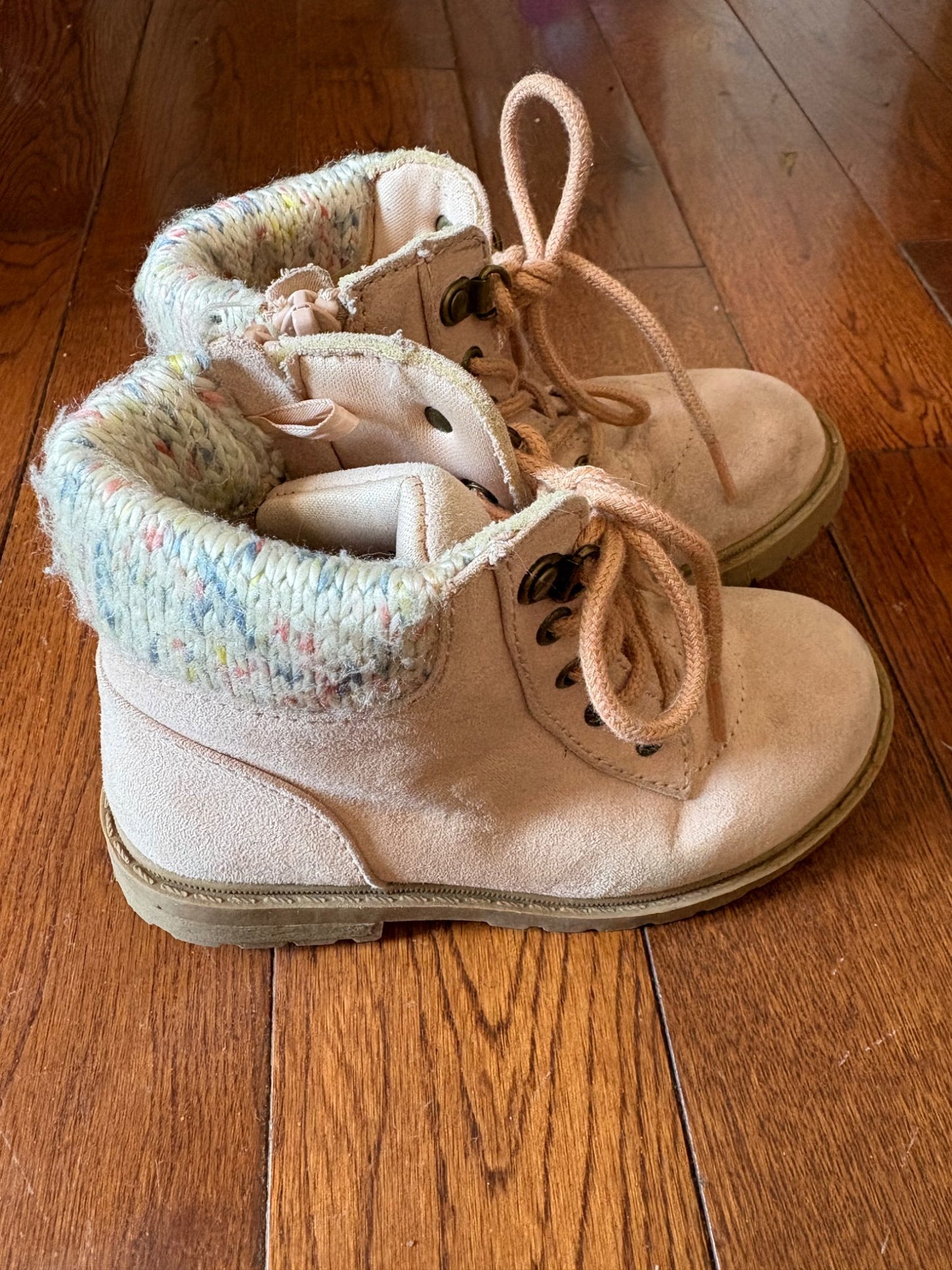 Old Navy pink combat boots 9 toddler, Shoes 9 (Toddler:2-4yr)