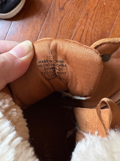 Old Navy boot 11 toddler, Shoes 11 (Toddler:2-4yr)
