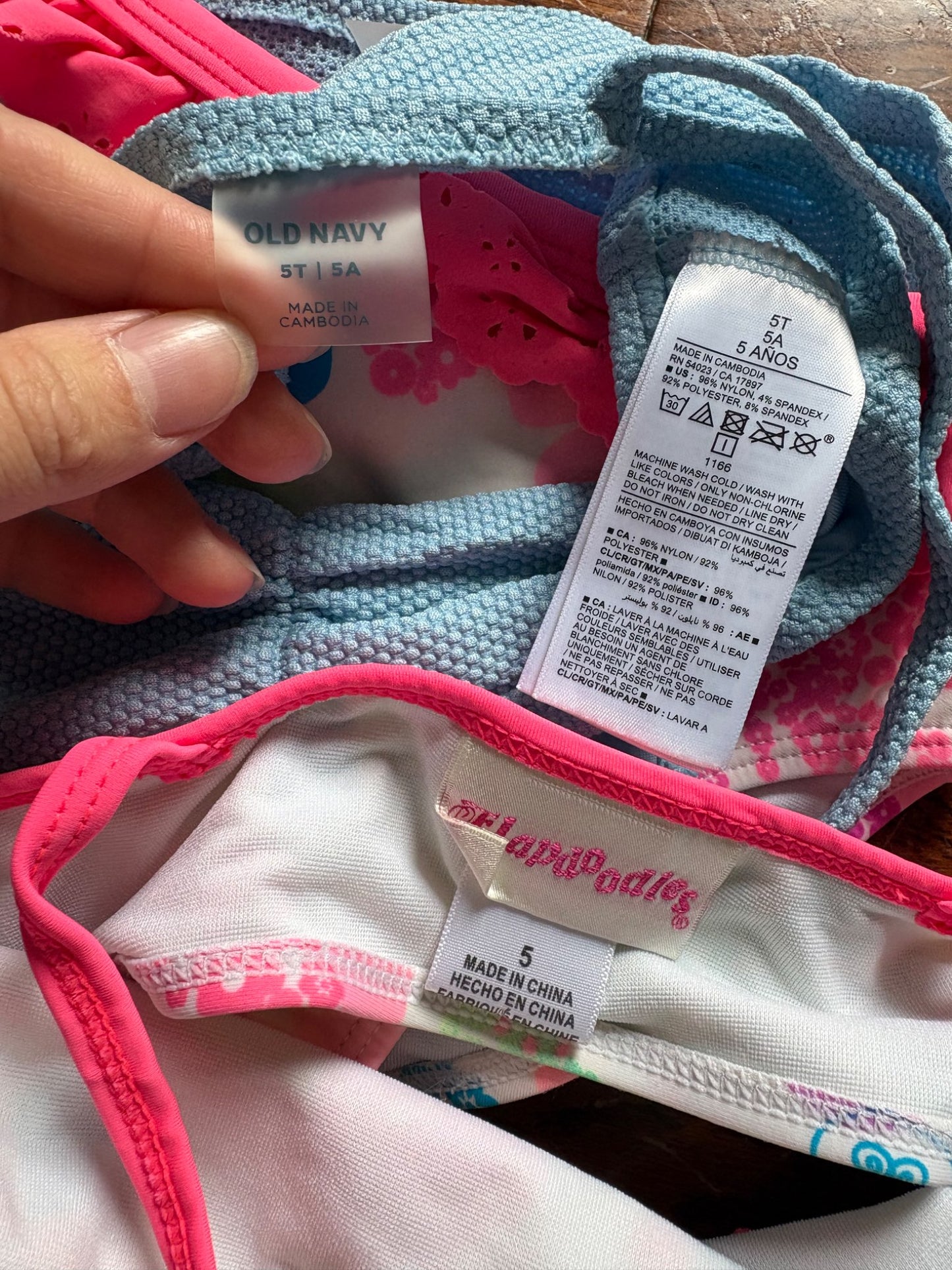 Old Navy 5T Swimsuits, Kids 5/5T
