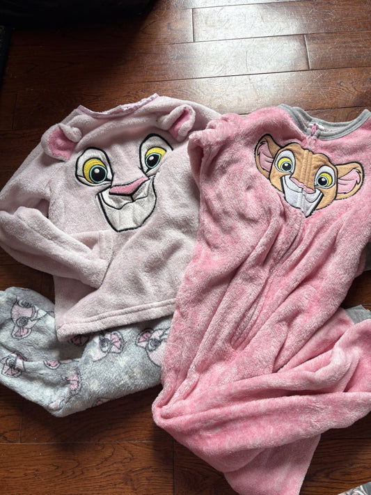 Lion King fleece pjs 4-5, Kids 4/4T