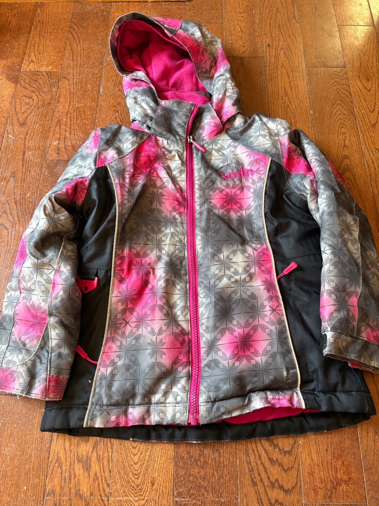 Xmtn Winter Jacket size 6 , Kids 6/6X
