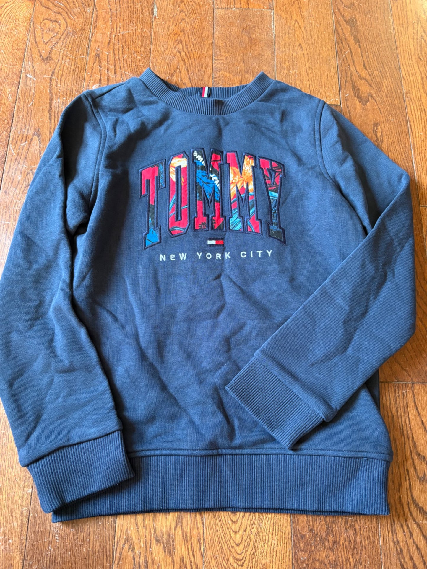 Tommy Hilfiger Sweater size 8 , Kids 8