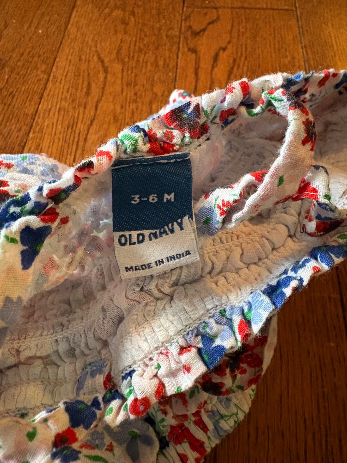 Old Navy Baby 3-6 months Onesie , Kids 6 Month (3-6M)