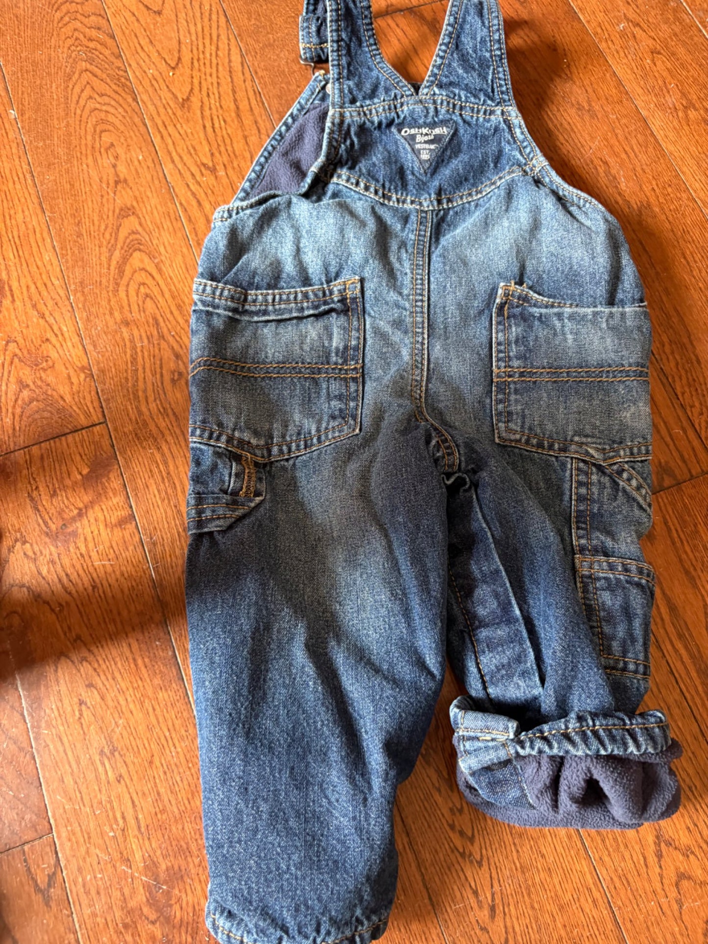 Osh Kosh Overalls with fleece 12 months , Kids 12 Month (9-12M)