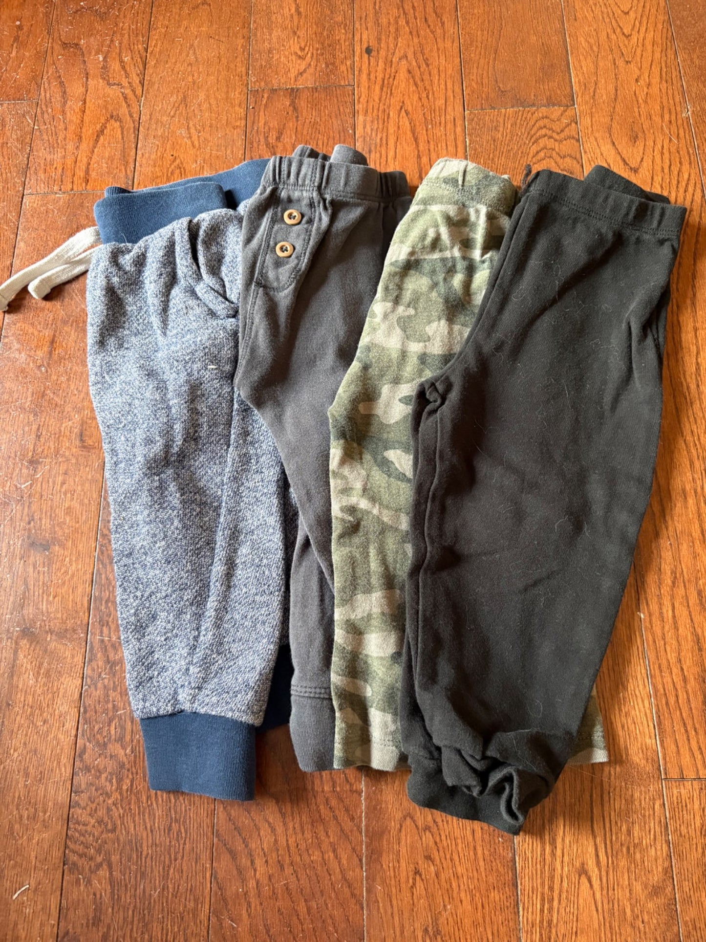 4 Pants 12-18 months , Kids 18 Month (12-18M)