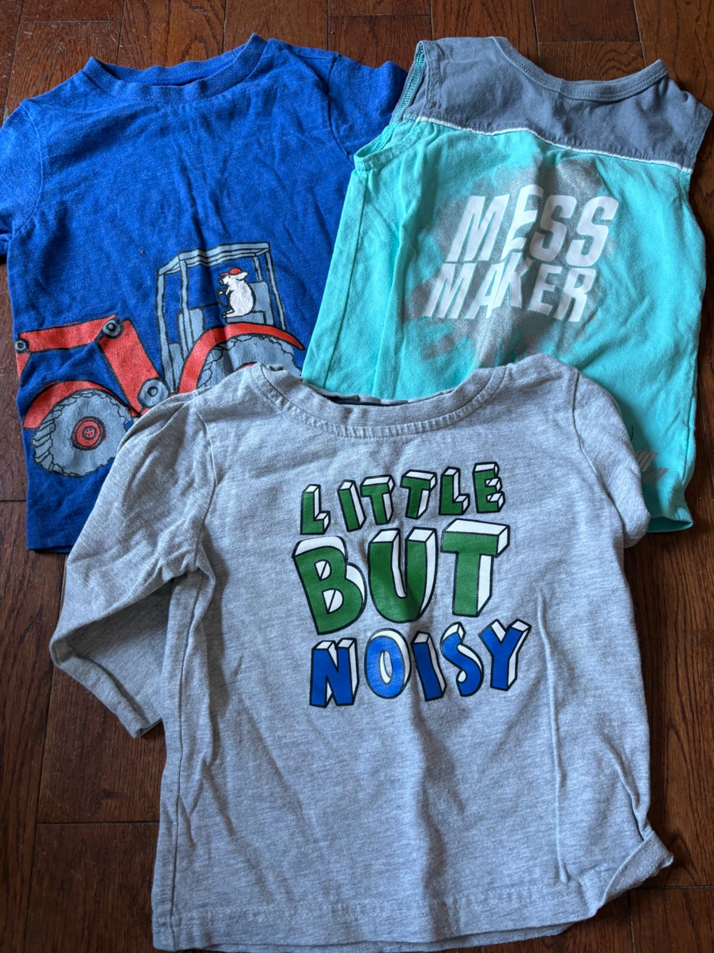 3 shirt bundles 2T, Kids 2T