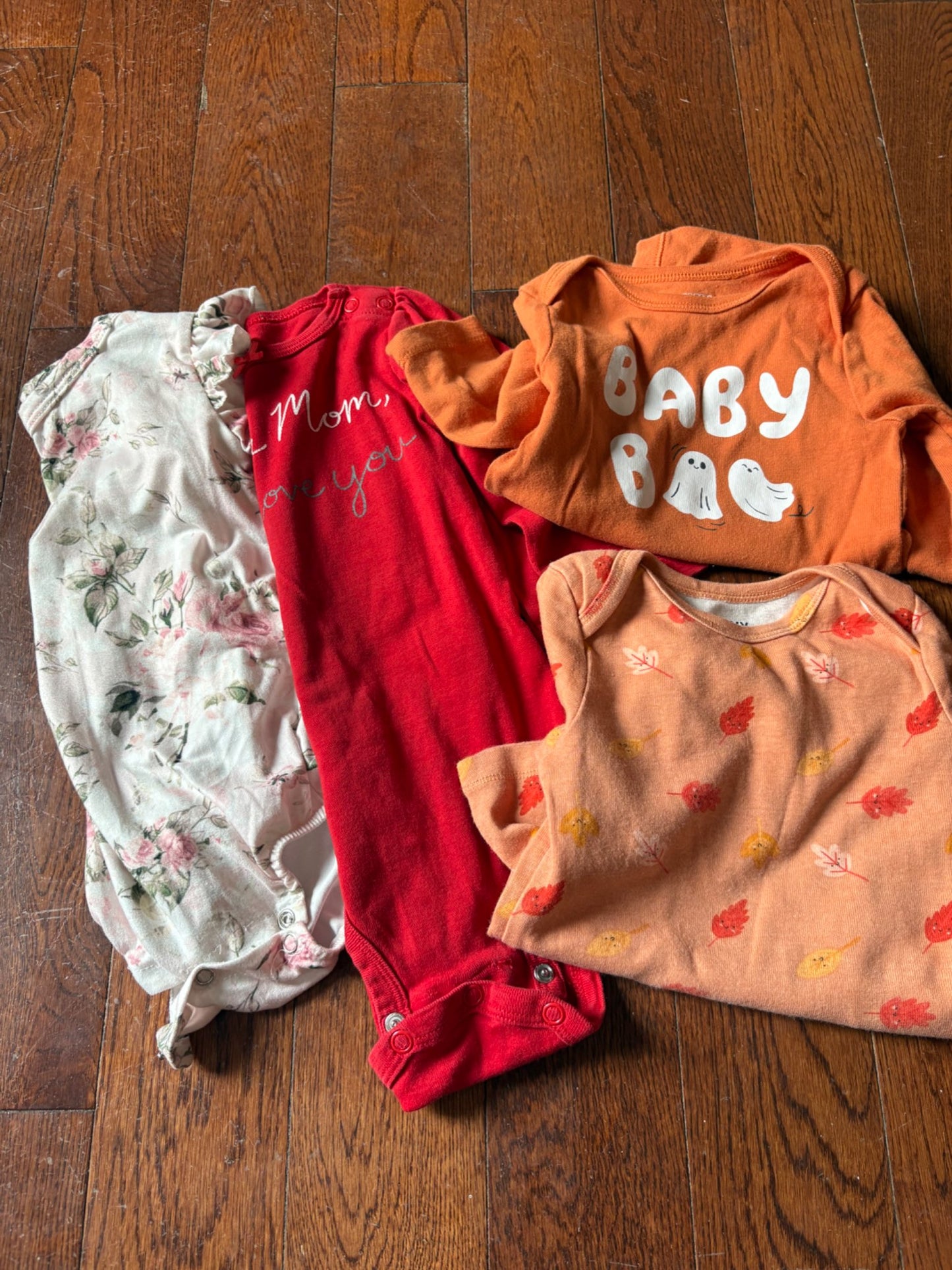 4 onesies 9 months , Kids 9 Month (6-9M)