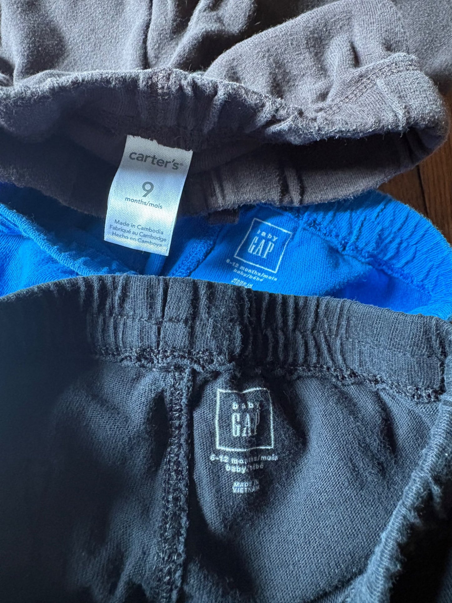 Gap/ Carters Pants 6-12 months , Kids 9 Month (6-9M)