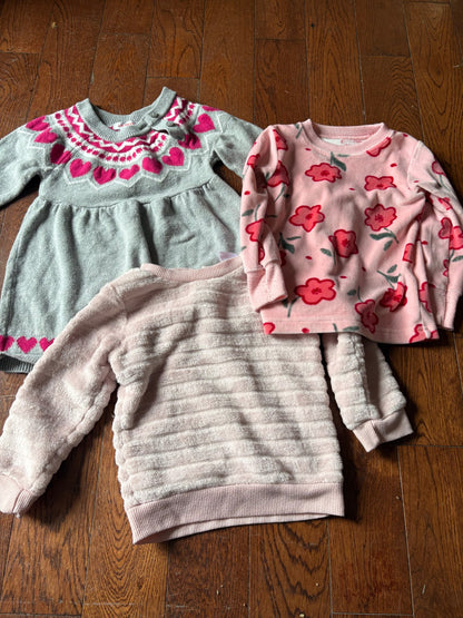 3 sweaters 12 months , Kids 18 Month (12-18M)
