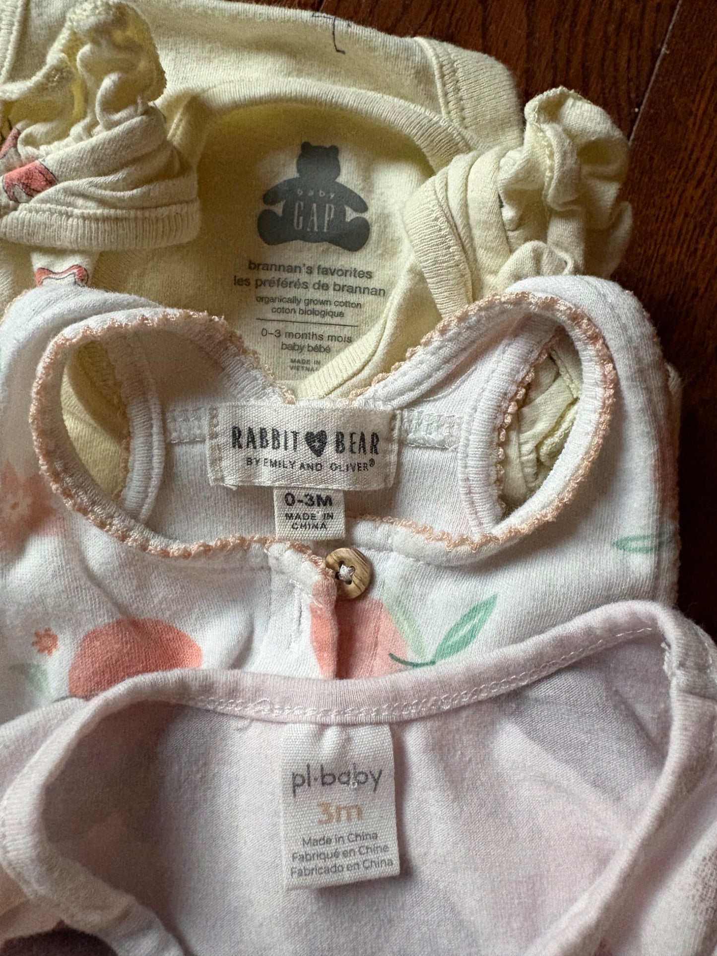 3 2 piece sets size 0-3 months , Kids 3 Month (0-3M)