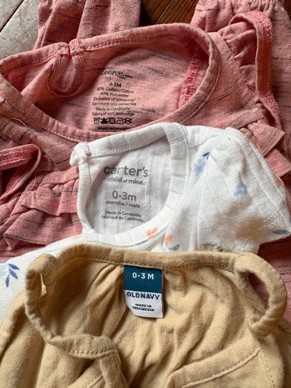 2 rompers and a onesie 0-3 months , Kids 3 Month (0-3M)