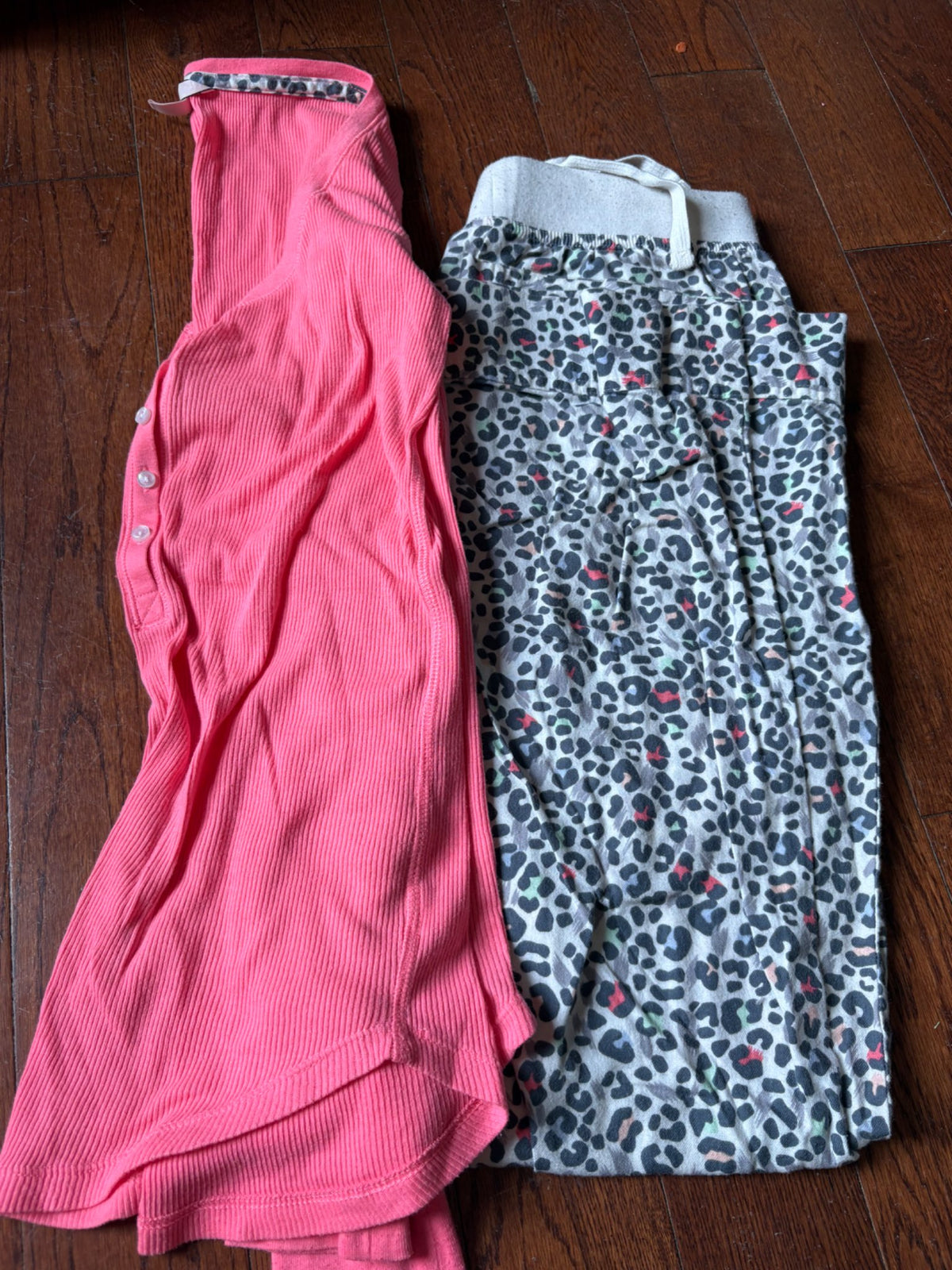 Victoria’s Secret pj set XS , Kids 14