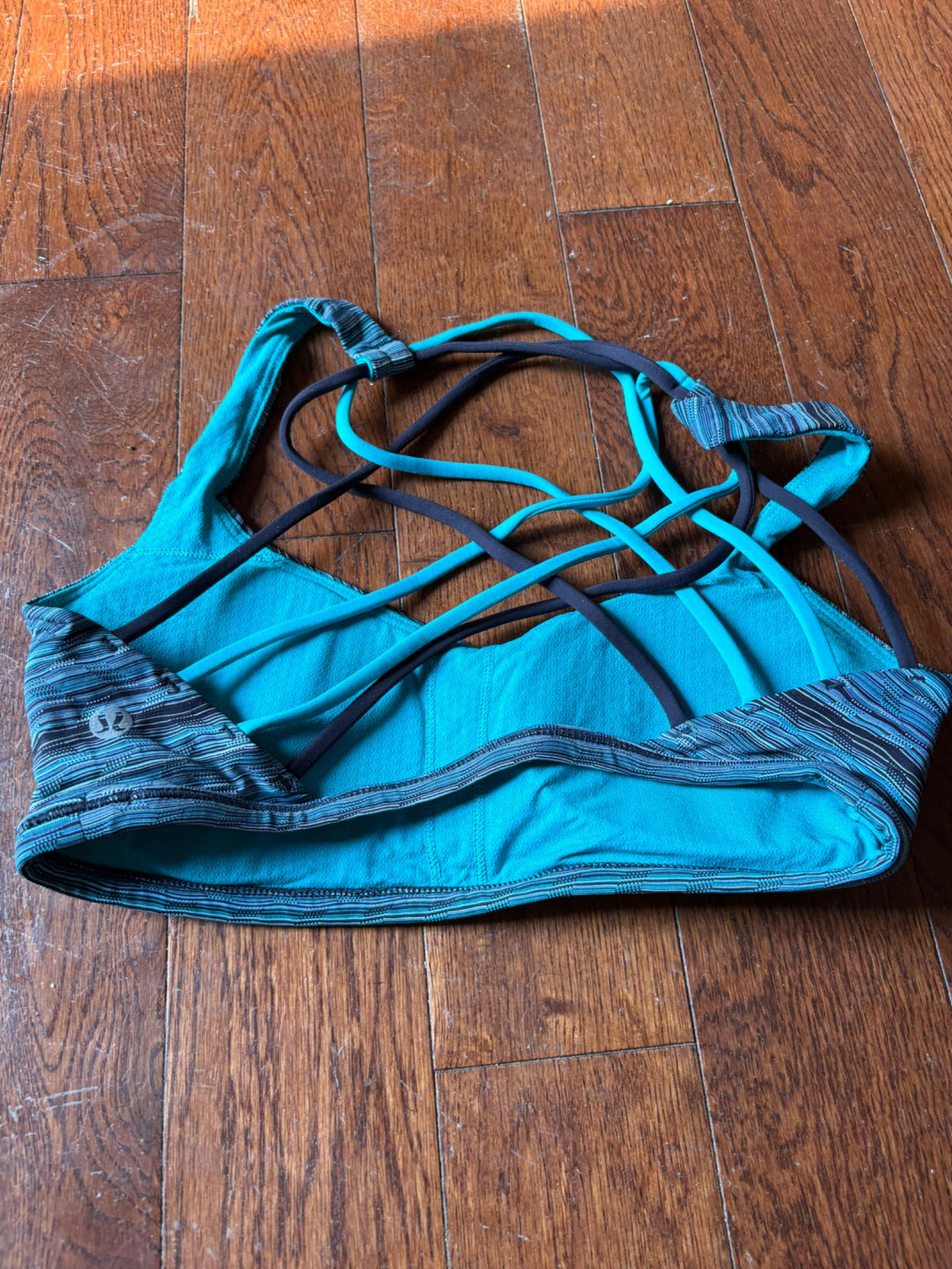 Lululemon sports bra size 2 , Kids 14