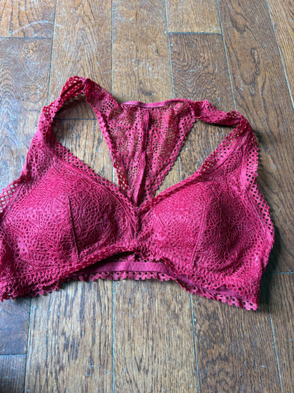 Victoria’s Secret lacy bralette xs, Kids 14