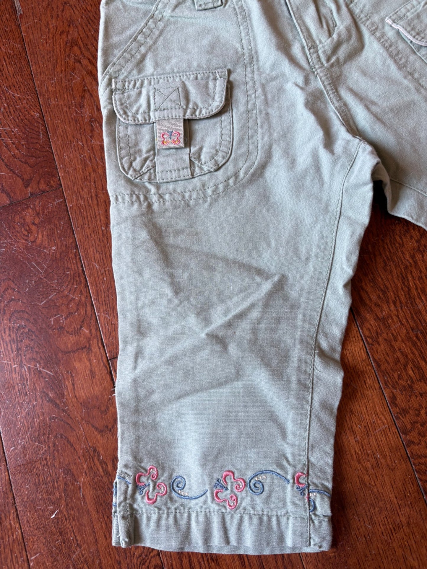 Woolrich Cargo Capri size 4 , Kids 4/4T