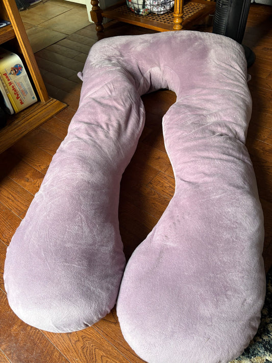 Chilling Home Body Pillow
