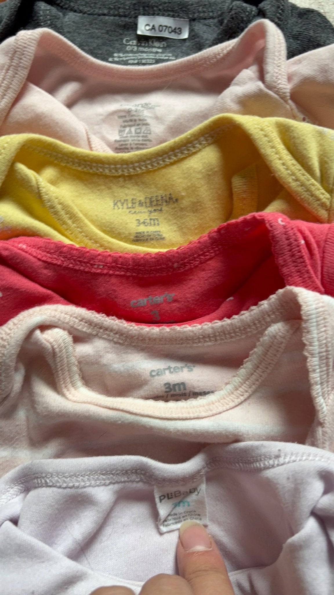 Set of 6 Onesies 3-6 months , Kids 6 Month (3-6M)