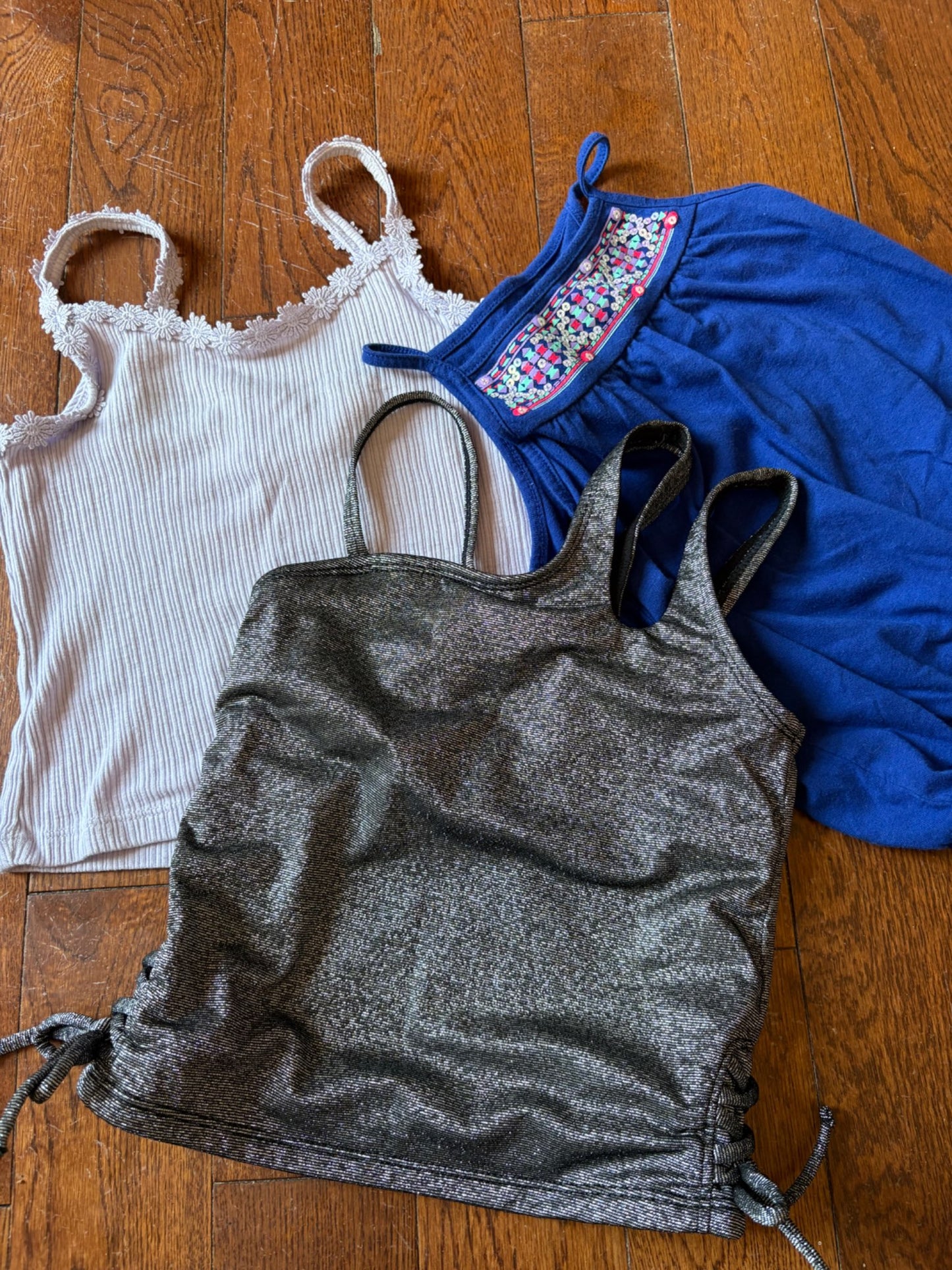 Old Navy/Childrens Place set of 3 Tank Tops size 6 , Kids 6/6X