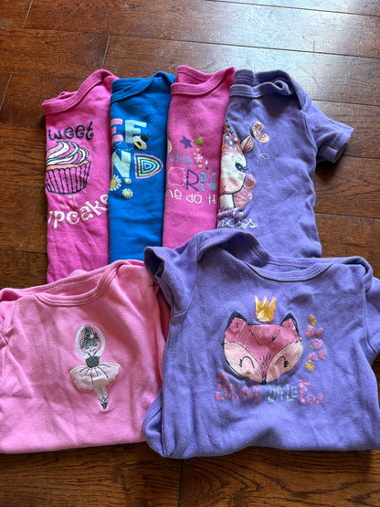 Set of 6 Onesies 6-9 months , Kids 9 Month (6-9M)