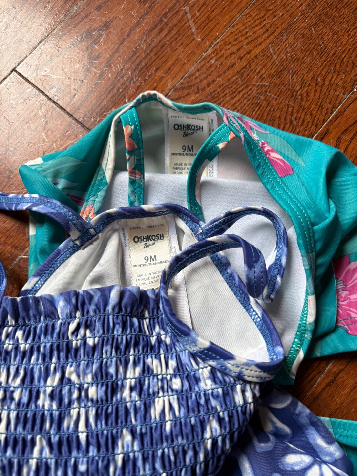 Osh Kosh 9month swimsuits, Kids 9 Month (6-9M)