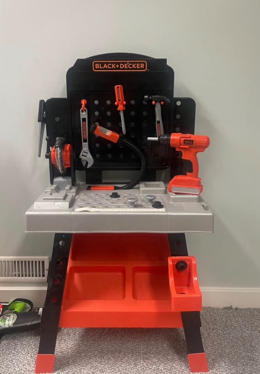 Black and decker work bench