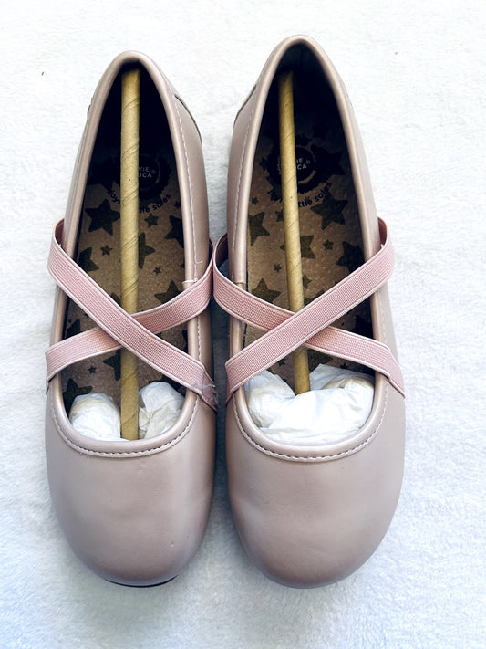 EUC- Livie & Luca, Aurora Style Leather Ballet Flats, Rose Gold, Size 3, retails $65, Shoes 3 (Kids:4-8yr)