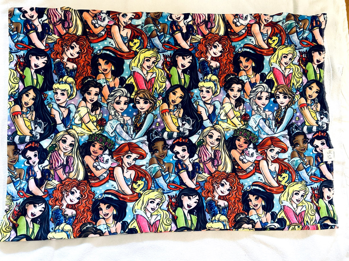 EUC - Small Shop, Vi&Jax, Fleece Pillowcase, Disney Princess Print, retails $45