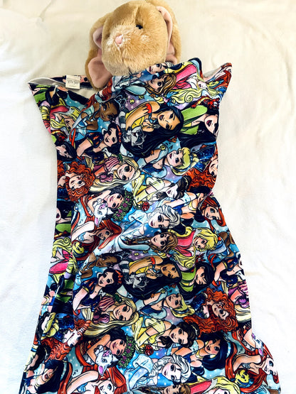 EUC - Small Shop, Vi&Jax, Fleece Pillowcase, Disney Princess Print, retails $45