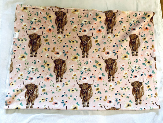 EUC - Small Shop, Vi&Jax, Fleece Pillowcase, Highland cow Print, retails $45