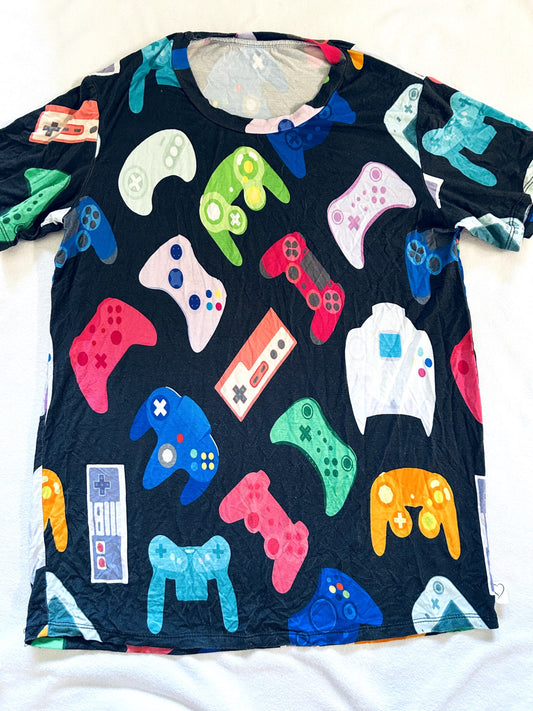 VGUC - Small Shop, Vi & Jax, Bamboo T-shirt, Gaming Print, size 10/12, Kids 10