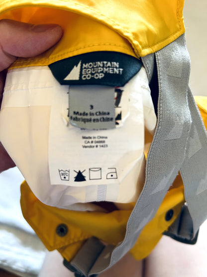 VGUC - MEC Rain Overalls, yellow, size 3, retails $60 new, Kids 3T