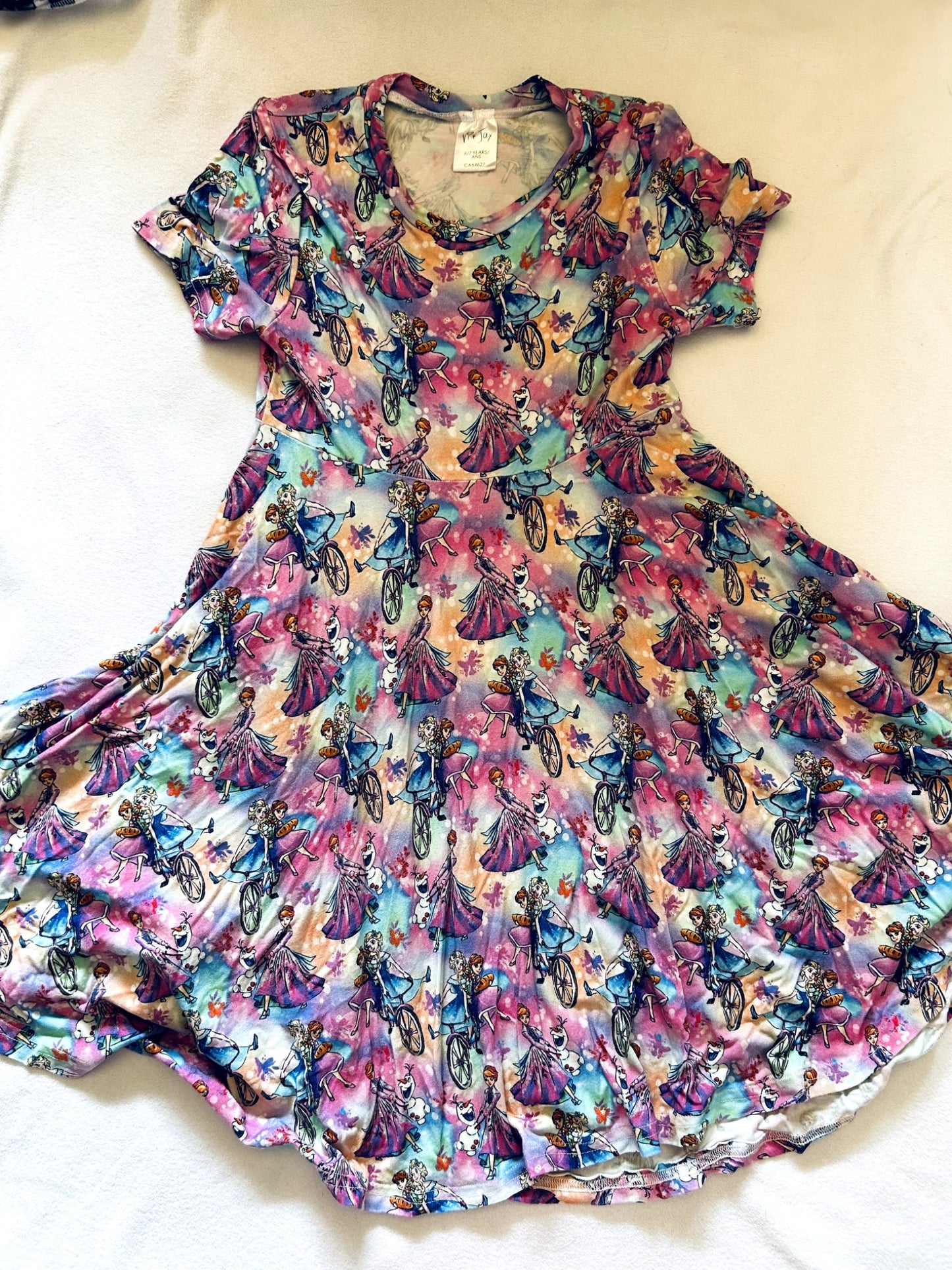 EUC - Small Shop, Vi&Jax, Bamboo Spin dress, Disney Frozen Summer time print, size 6/7. retails $75 new, Kids 6/6X