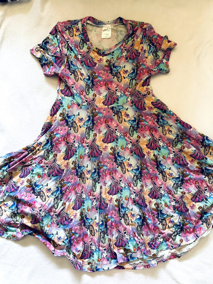 EUC - Small Shop, Vi&Jax, Bamboo Spin dress, Disney Frozen Summer time print, size 6/7. retails $75 new, Kids 6/6X