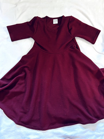 VGUC - Small Shop, Vi&Jax, Waffle Textured 3/4 length sleeve Dress, Burgundy colour, 8/9, Kids 8
