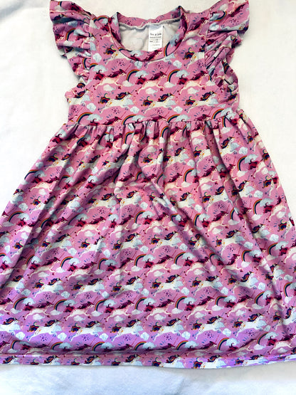VGUC - Small Shop, Finn & Grin, Dress with flutter sleeves, pink with unicorns, size 7, retails $65 new, Kids 7