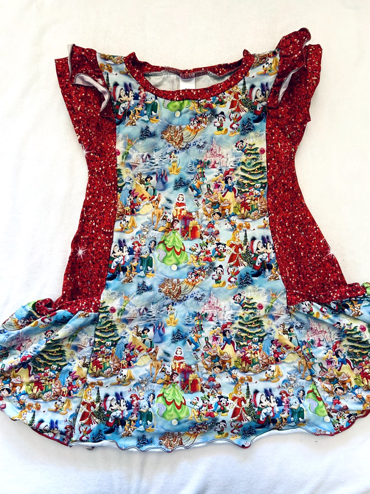 EUC - Small Shop, MSB, Pocket Dress, Disney Christmas Print with Red Glitter print, size 6, retails $75 new, Kids 6/6X