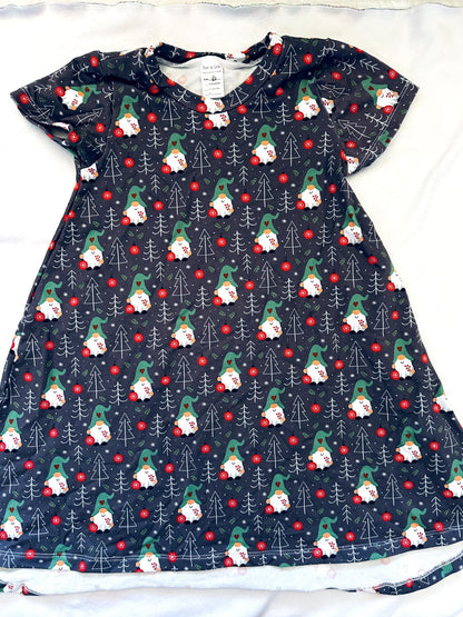 EUC - Small Shop, Finn & Grin, Dress, Christmas Gnome print, size 6, retails $55 new, Kids 6/6X