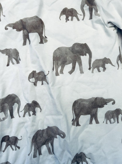 NWT- Small shop, TMB, crewneck, elephants print, size 6/7, retails $47, Kids 6/6X