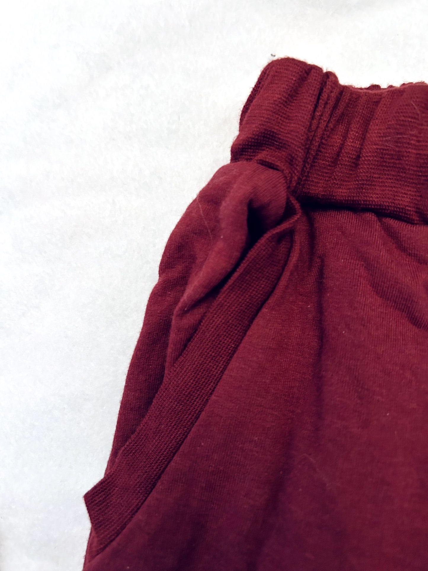 EUC - Small Shop, Mi and Fi, bamboo fleece sweatpants, burgundy colour, size 7, retails, $45 new, Kids 7