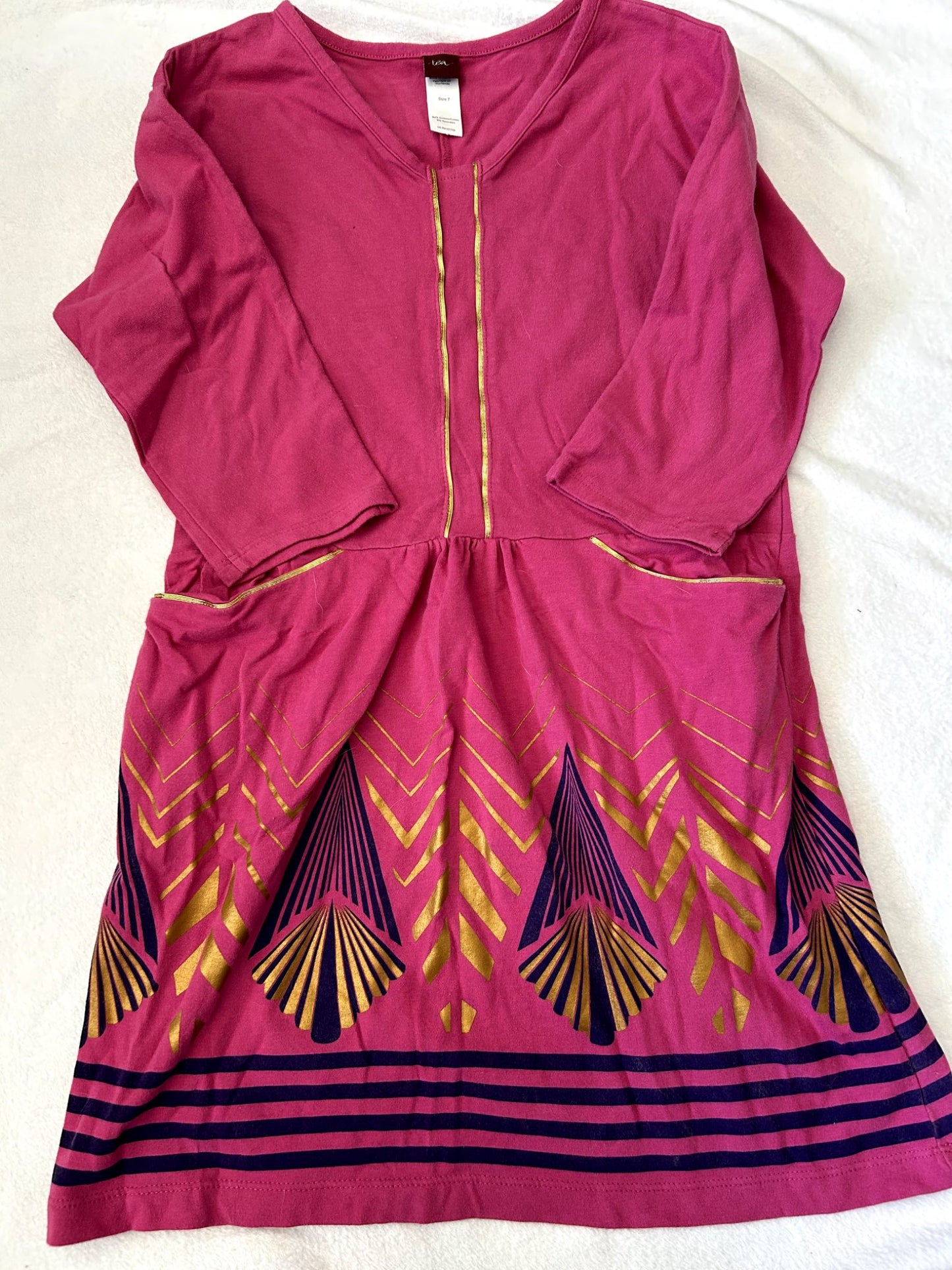 EUC - Tea Collection, Dress art-deco, Size 7, retails for $45 new, Kids 7