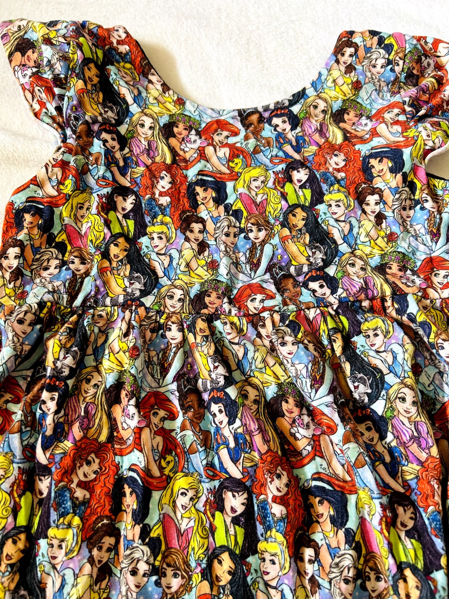 VGUC - Small Shop, Twirl&Co, cap sleeve romper, Disney Princess print, size 8, Kids 7