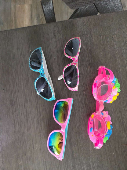 googles and sunglasses 2-4T