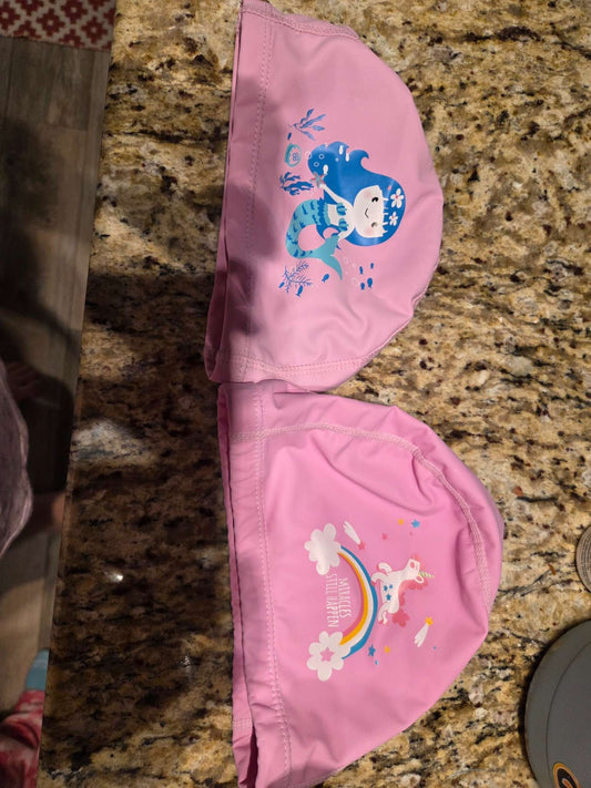 2 child swim caps 5-7Y