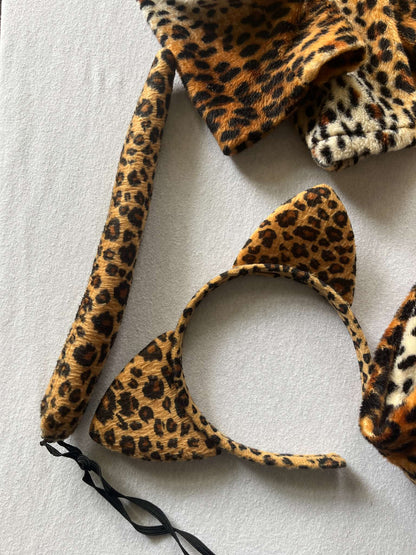 Cheetah Costume with ears and tail, size 4-6, Kids 6/6X (extra small)