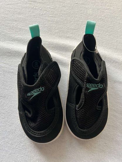 Speedo Water Shoes, Size 5/6, Shoes 5 (Walkers:12-24 mth)