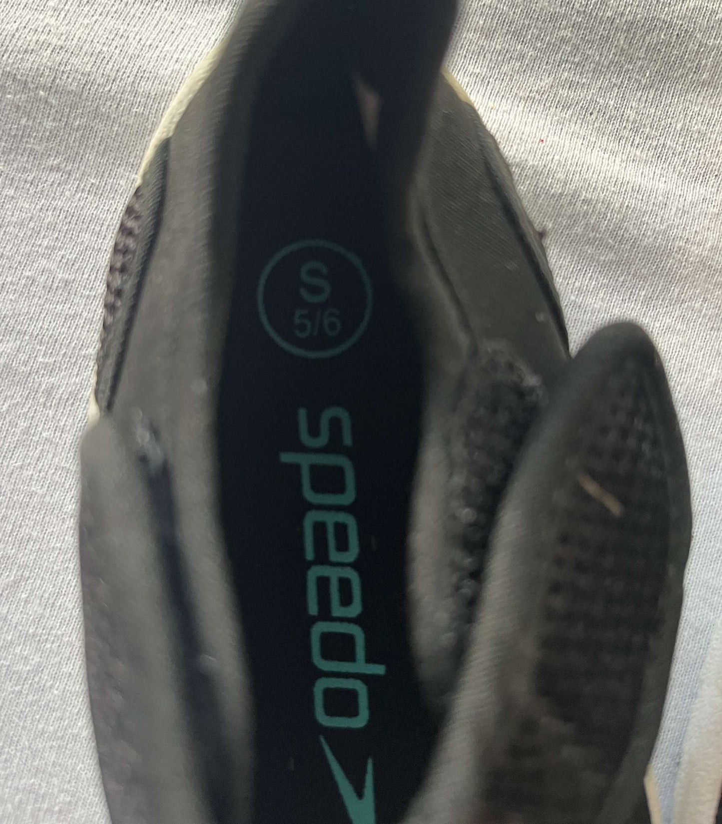 Speedo Water Shoes, Size 5/6, Shoes 5 (Walkers:12-24 mth)